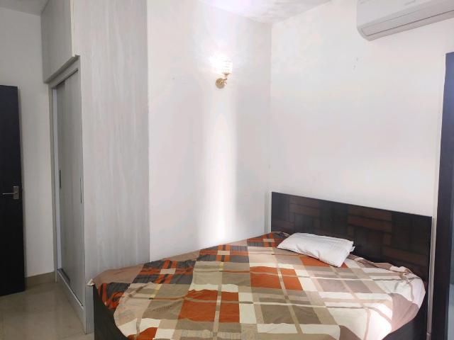 2 BHK Apartment in Sector 76 for rent Gurgaon. The reference number is 20688747