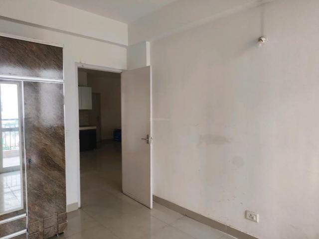 2 BHK Apartment in Sector 76 for rent Gurgaon. The reference number is 20689155