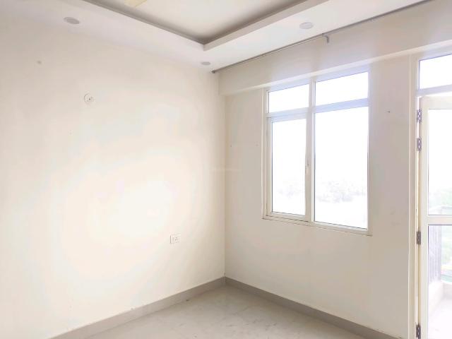 2 BHK Apartment in Sector 76 for rent Gurgaon. The reference number is 20689172