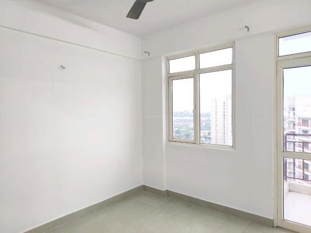 2 BHK Apartment in Sector 76 for rent Gurgaon. The reference number is 20845938