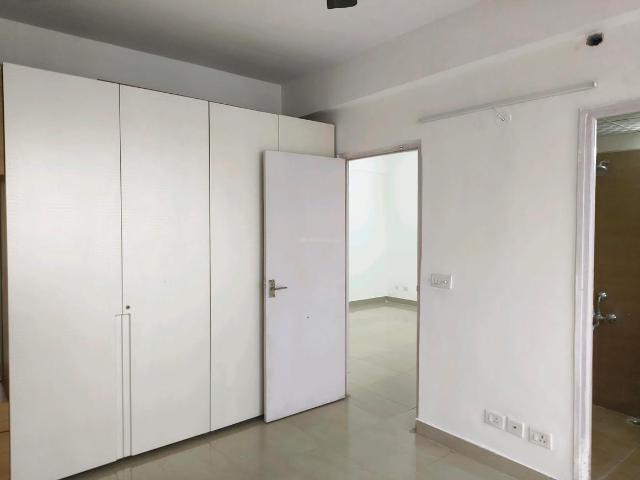 2 BHK Apartment in Sector 76 for rent Gurgaon. The reference number is 20845983