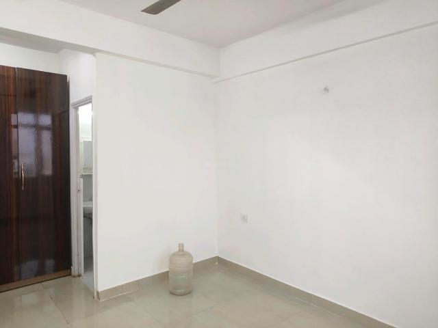 2 BHK Apartment in Sector 76 for rent Gurgaon. The reference number is 20846056