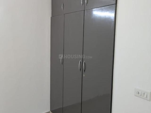 2 BHK Apartment in Sector 76 for rent Gurgaon. The reference number is 20050794