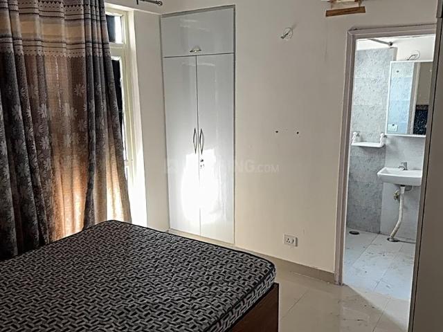 2 BHK Apartment in Sector 76 for rent Gurgaon. The reference number is 20143123