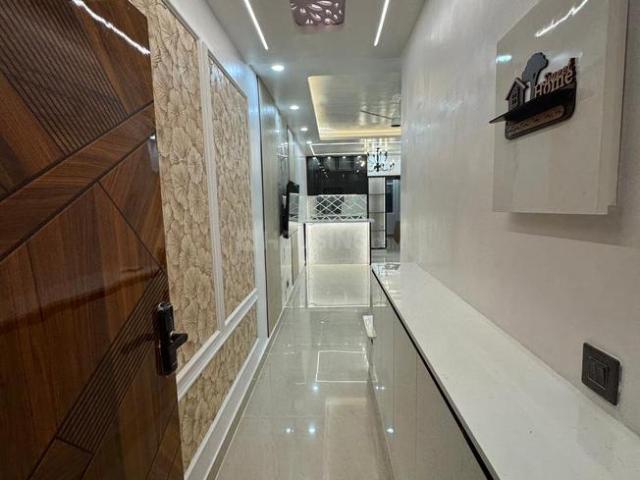 2 BHK Apartment in Sector 76 for rent Gurgaon. The reference number is 20205753