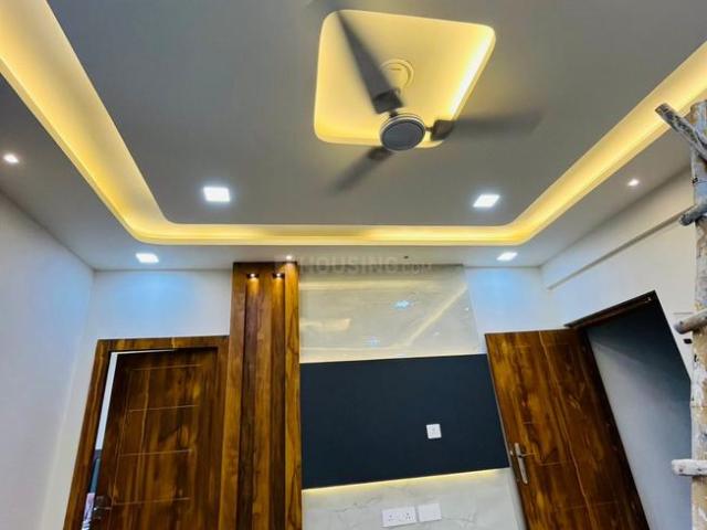 2 BHK Apartment in Sector 76 for rent Gurgaon. The reference number is 20215706