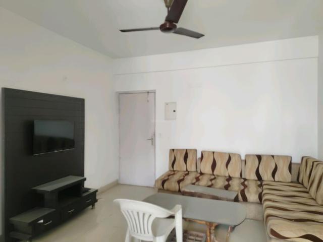 2 BHK Apartment in Sector 76 for rent Gurgaon. The reference number is 20247108