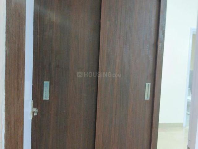 2 BHK Apartment in Sector 76 for rent Gurgaon. The reference number is 20255028