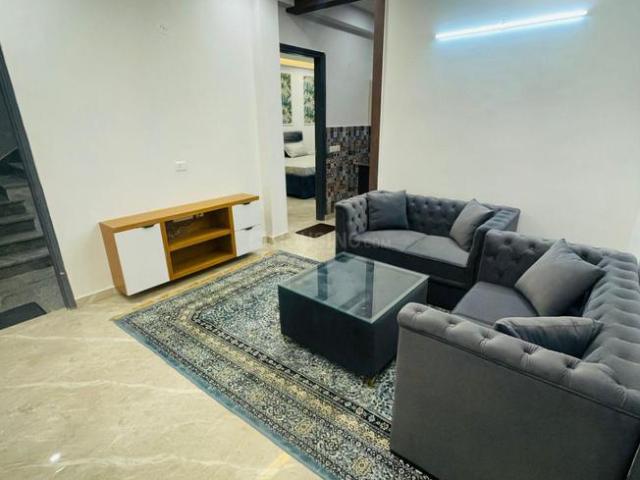 2 BHK Apartment in Sector 76 for rent Gurgaon. The reference number is 20260655
