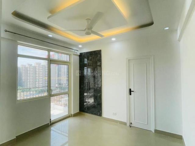 2 BHK Apartment in Sector 76 for rent Gurgaon. The reference number is 20275200