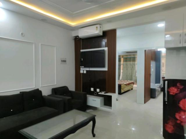 2 BHK Apartment in Sector 76 for rent Gurgaon. The reference number is 20276686