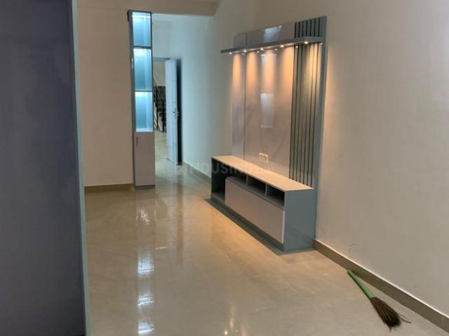 2 BHK Apartment in Sector 76 for rent Gurgaon. The reference number is 20295741