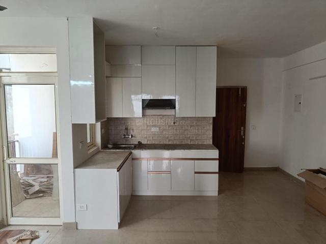 2 BHK Apartment in Sector 76 for rent Gurgaon. The reference number is 20297572