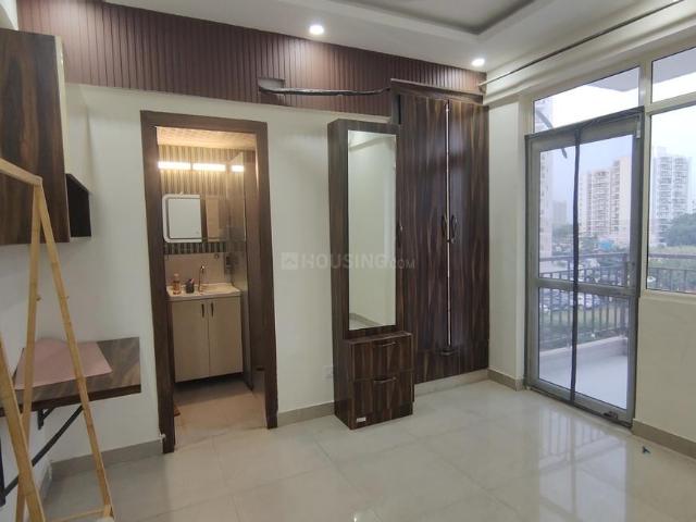 2 BHK Apartment in Sector 76 for rent Gurgaon. The reference number is 20302879