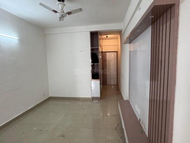 2 BHK Apartment in Sector 76 for rent Gurgaon. The reference number is 20302879