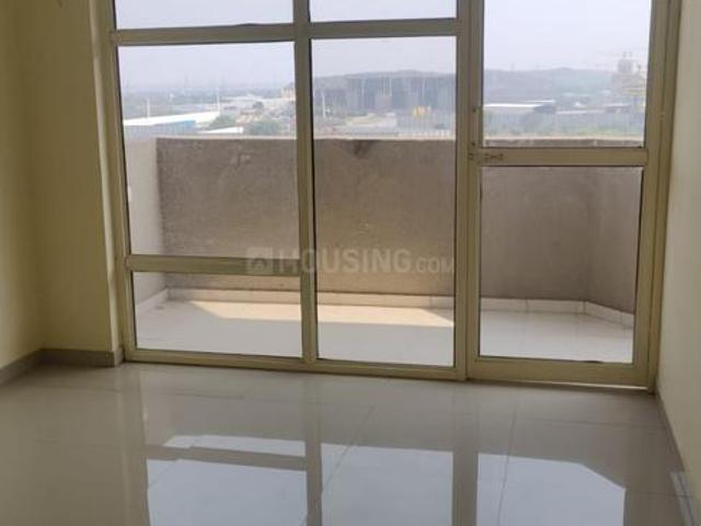 2 BHK Apartment in Sector 76 for rent Gurgaon. The reference number is 20339973