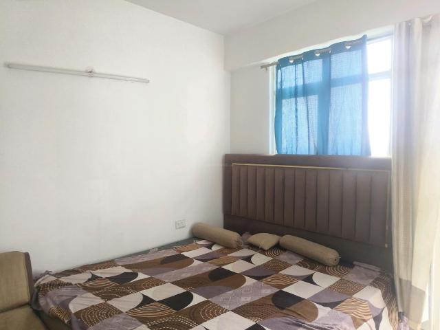 2 BHK Apartment in Sector 76 for rent Gurgaon. The reference number is 20345496