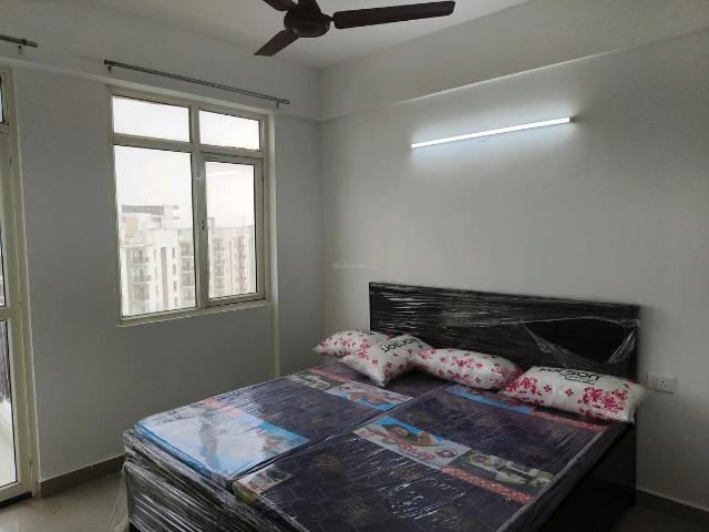 2 BHK Apartment in Sector 76 for rent Gurgaon. The reference number is 20345619