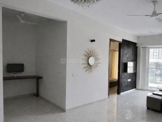 2 BHK Apartment in Sector 76 for rent Gurgaon. The reference number is 20370629