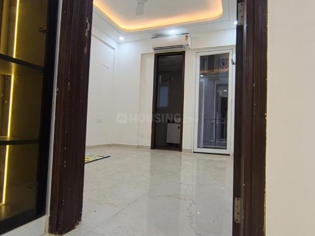 2 BHK Apartment in Sector 76 for rent Gurgaon. The reference number is 20370902