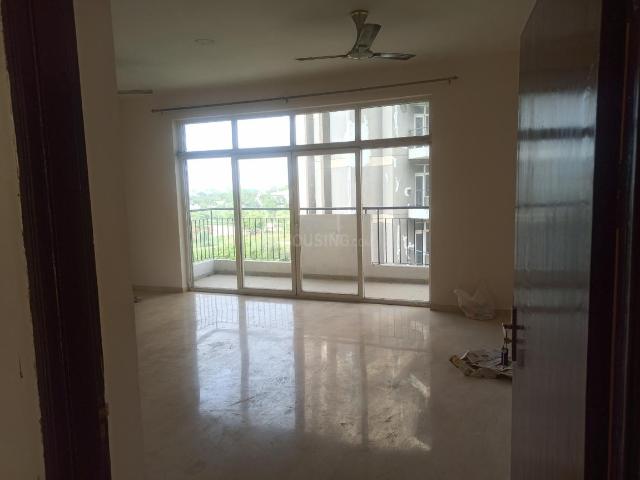 2 BHK Apartment in Sector 76 for rent Gurgaon. The reference number is 20371194