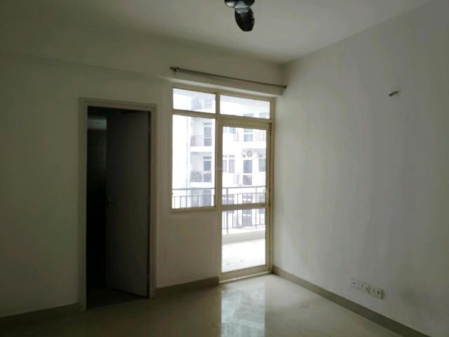 2 BHK Apartment in Sector 76 for resale Gurgaon. The reference number is 16962127