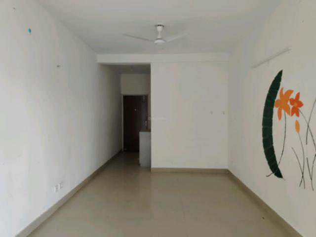 2 BHK Apartment in Sector 76 for resale Gurgaon. The reference number is 19154976