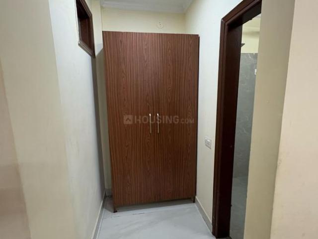 2 BHK Apartment in Sector 76 for resale Gurgaon. The reference number is 19520092