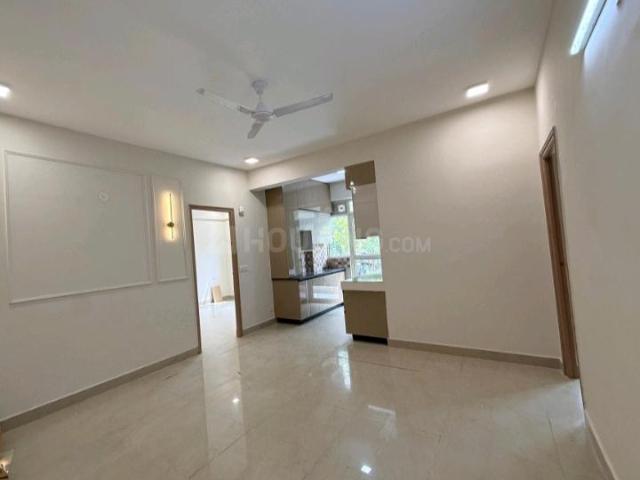 2 BHK Apartment in Sector 76 for resale Gurgaon. The reference number is 19891424