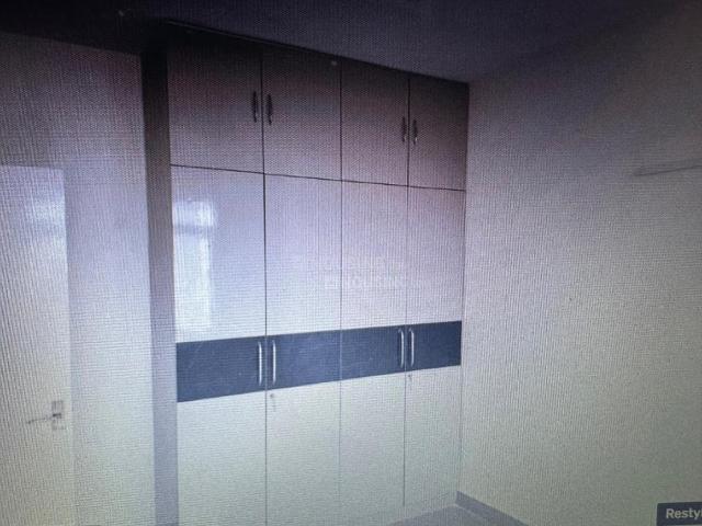 2 BHK Apartment in Sector 76 for resale Gurgaon. The reference number is 20166212