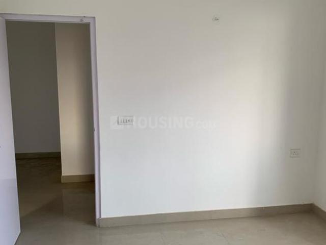 2 BHK Apartment in Sector 76 for resale Gurgaon. The reference number is 20294070