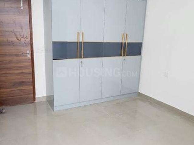 2 BHK Apartment in Sector 76 for resale Gurgaon. The reference number is 20294136