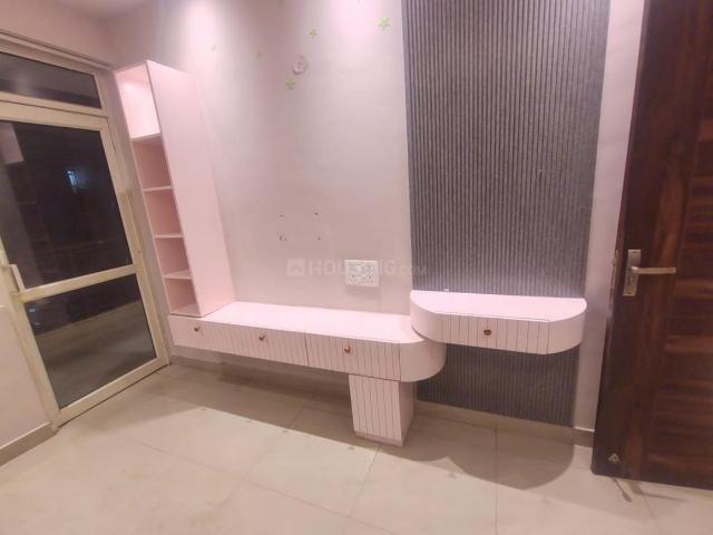 2 BHK Apartment in Sector 76 for resale Gurgaon. The reference number is 20299426