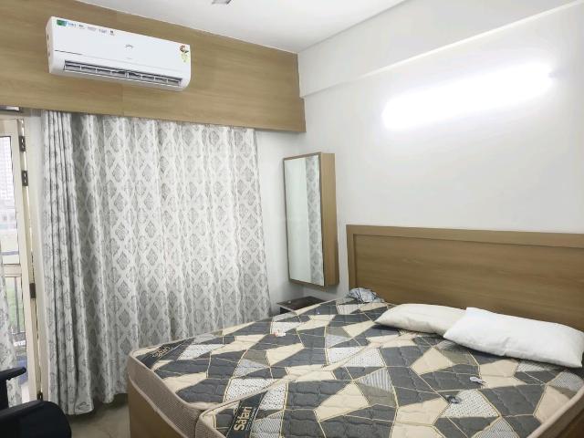 2 BHK Apartment in Sector 76 for resale Gurgaon. The reference number is 20346597