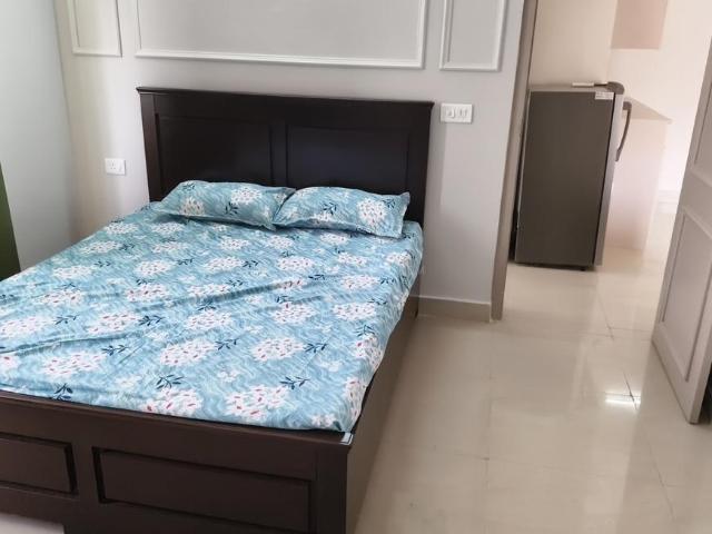 2 BHK Apartment in Sector 76 for resale Gurgaon. The reference number is 20420677