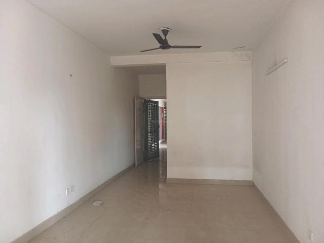 2 BHK Apartment in Sector 76 for resale Gurgaon. The reference number is 20580695