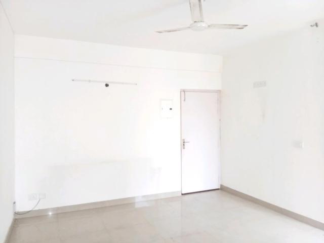 2 BHK Apartment in Sector 76 for resale Gurgaon. The reference number is 20869192