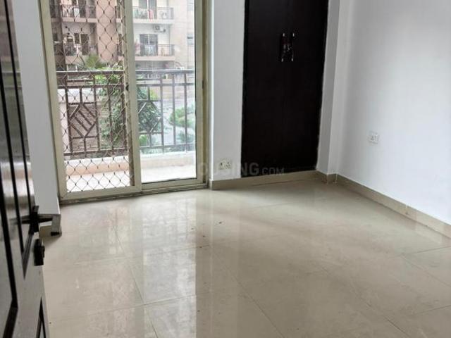 2 BHK Apartment in Sector 76 for resale Noida. The reference number is 19493919