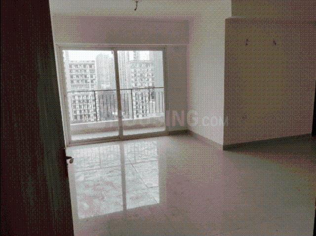 2 BHK Apartment in Sector 76 for resale Noida. The reference number is 20445571