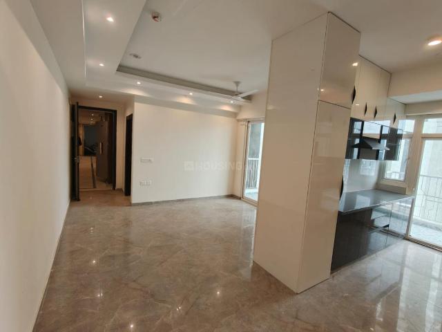 2 BHK Apartment in Sector 76 for resale Noida. The reference number is 20460501