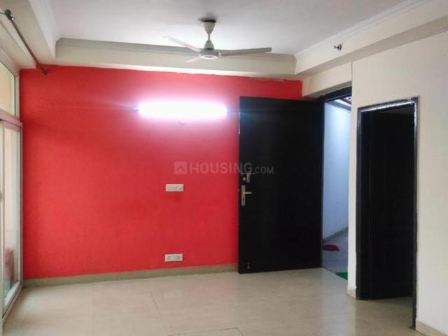 2 BHK Apartment in Sector 76 for resale Noida. The reference number is 20623569