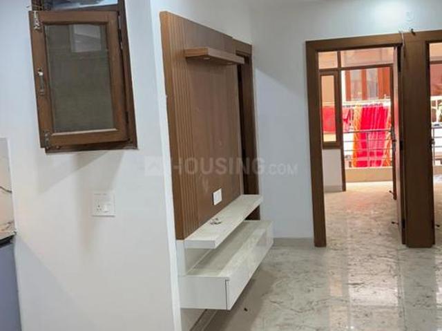 2 BHK Apartment in Sector 76 for resale Noida. The reference number is 20160095