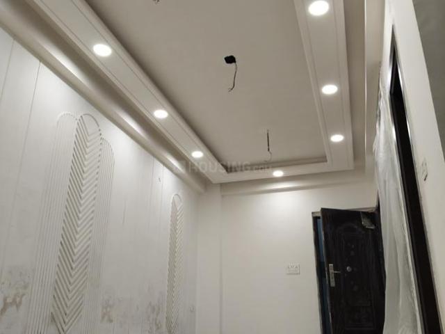 2 BHK Apartment in Sector 76 for resale Noida. The reference number is 20374329