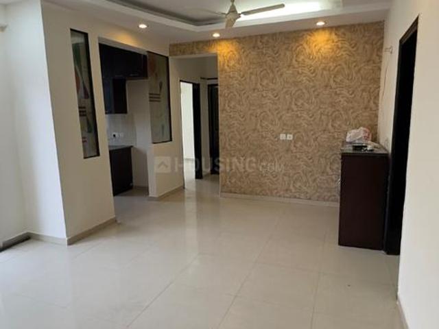 2 BHK Apartment in Sector 77 for rent Noida. The reference number is 20820208
