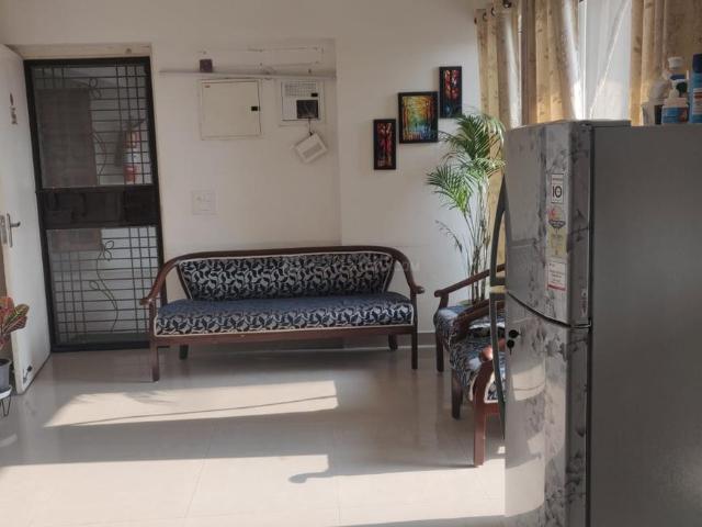 2 BHK Apartment in Sector 77 for rent Noida. The reference number is 20878204