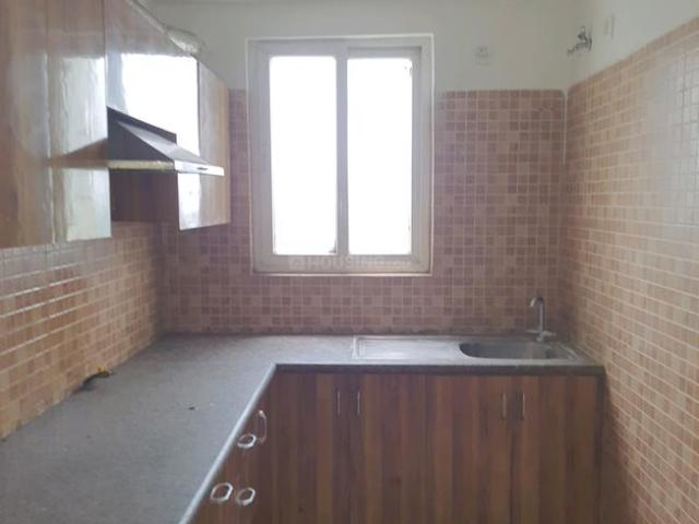 2 BHK Apartment in Sector 77 for resale Gurgaon. The reference number is 19140002