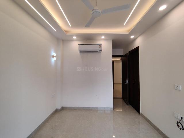 2 BHK Apartment in Sector 77 for resale Gurgaon. The reference number is 20774707