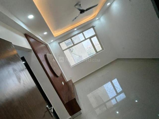 2 BHK Apartment in Sector 77 for resale Noida. The reference number is 19899712