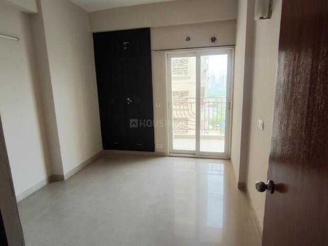 2 BHK Apartment in Sector 78 for rent Noida. The reference number is 20213797