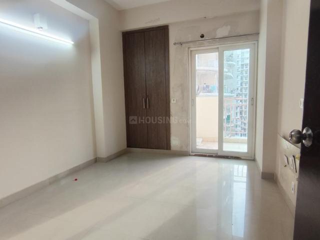 2 BHK Apartment in Sector 78 for rent Noida. The reference number is 20415647